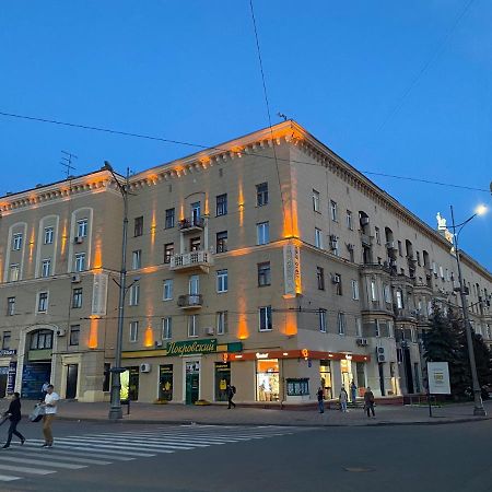Modern Luxury Studio In The Center Of Kharkiv At Konstitutsii Square Exterior photo